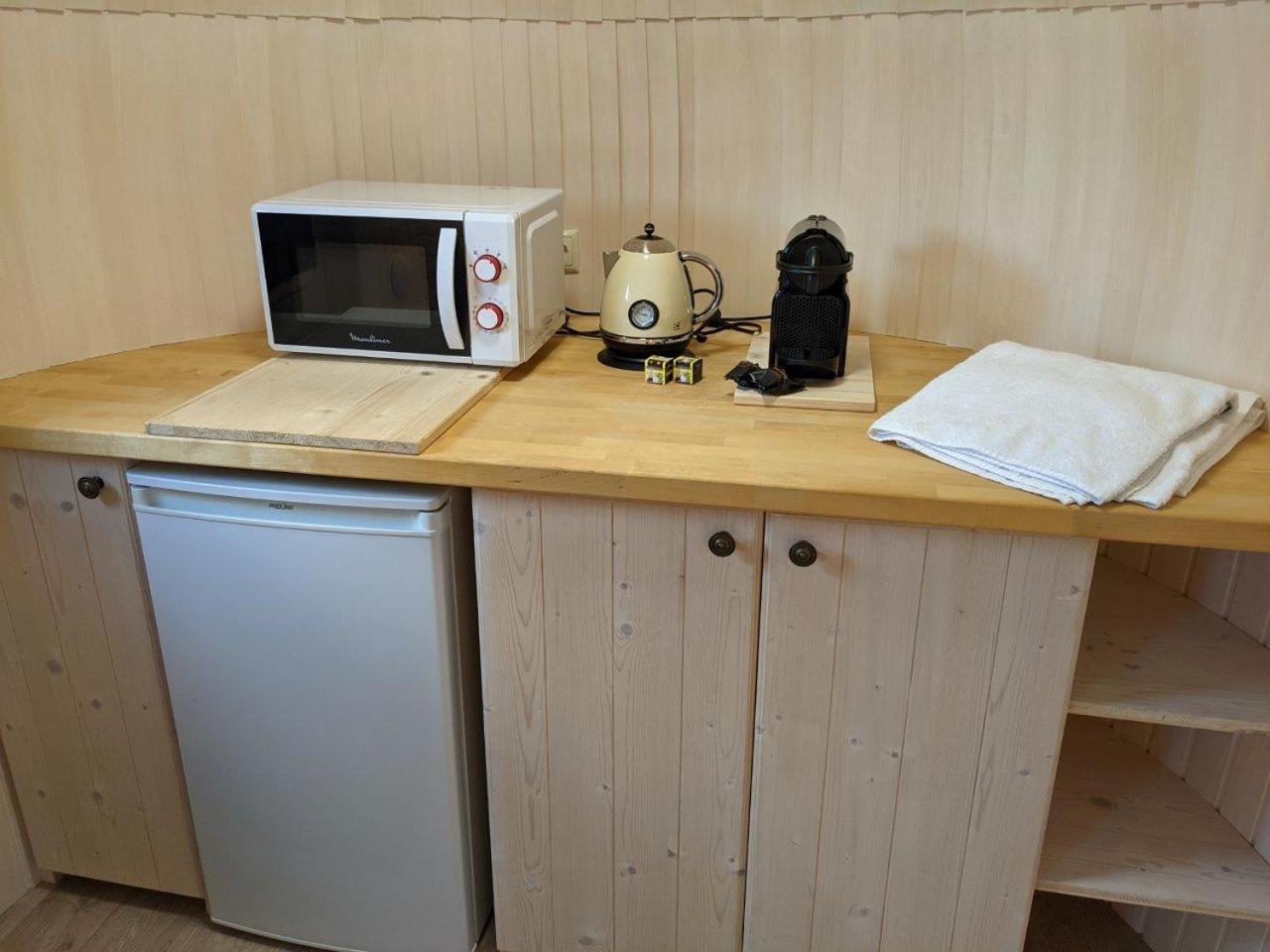 Camping Houtum Kasterlee Ruang foto